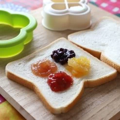 Akebono Clover-Shaped Sandwich Cutter & Sealer -Professional Furniture And Kitchen Supplies Store AkebonoClover ShapedSandwichCutter Sealer 2 7906f2a0 1233 430c 9533 65fe3b3de44f