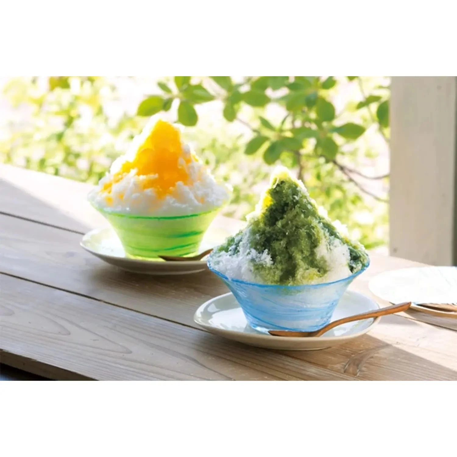 ADERIA Tsugaru Vidro Soda-Lime Glass Shaori Medium Bowl 7 ADERIA Tsugaru Vidro Soda-Lime Glass Shaori Medium Bowl - Image 5