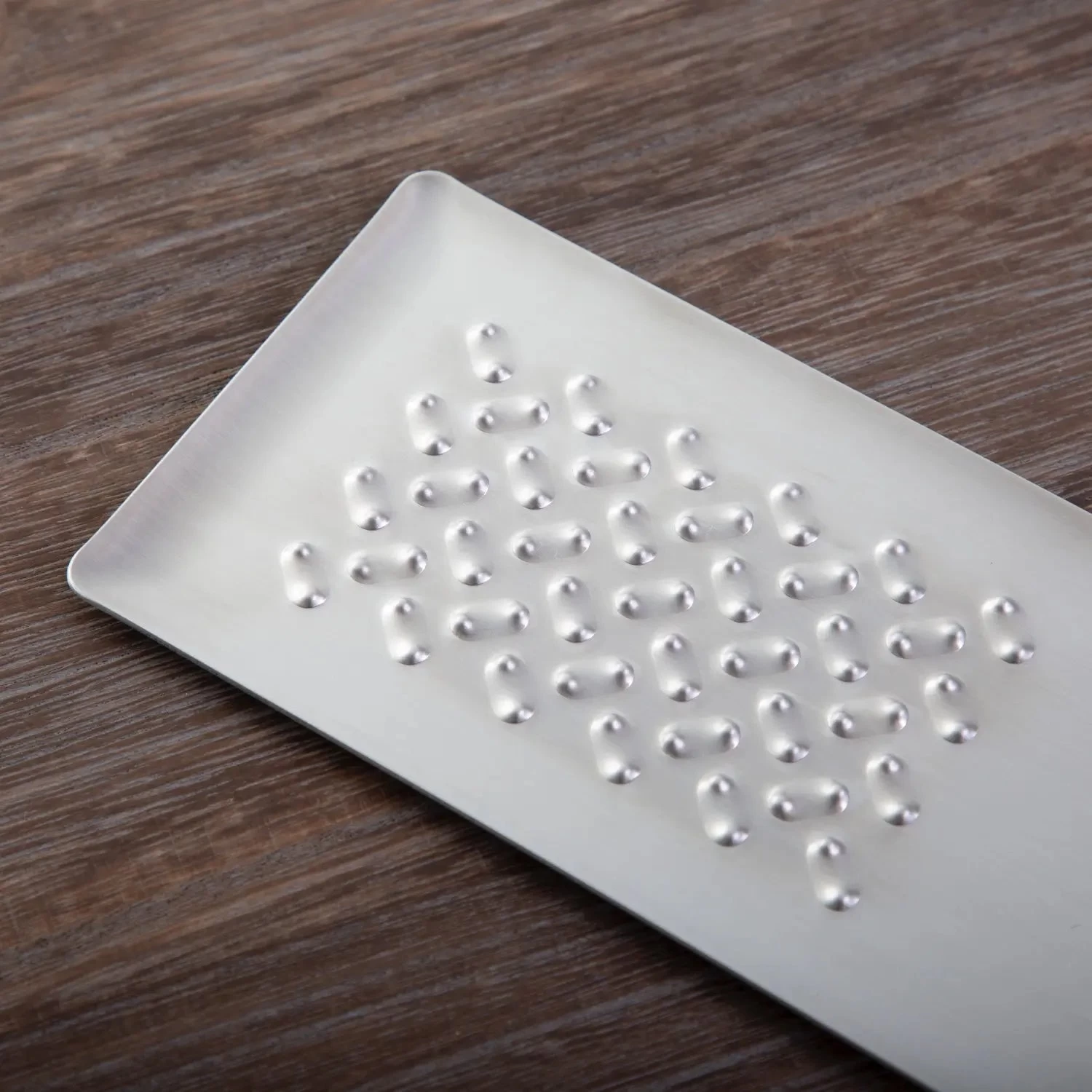 TOMITA Stainless Steel Grater 5 TOMITA Stainless Steel Grater - Image 3