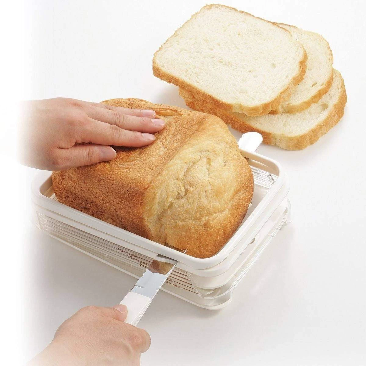 Akebono Freshly Baked Bread Slicer With Crumb Catcher 5 Akebono Freshly Baked Bread Slicer With Crumb Catcher - Image 3